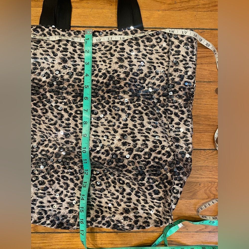 Animal print bag ANTHROPOLOGIE BAILEY 44 Oh So Fly Leopard Sequin Tote Bag NWOT - Picture 3 of 7